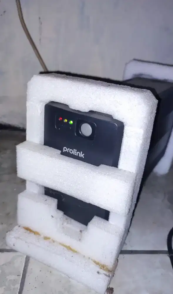 UPS PROLINK PRO700SFC PRO700 650VA Super Fast Charge (jarang dipakai)