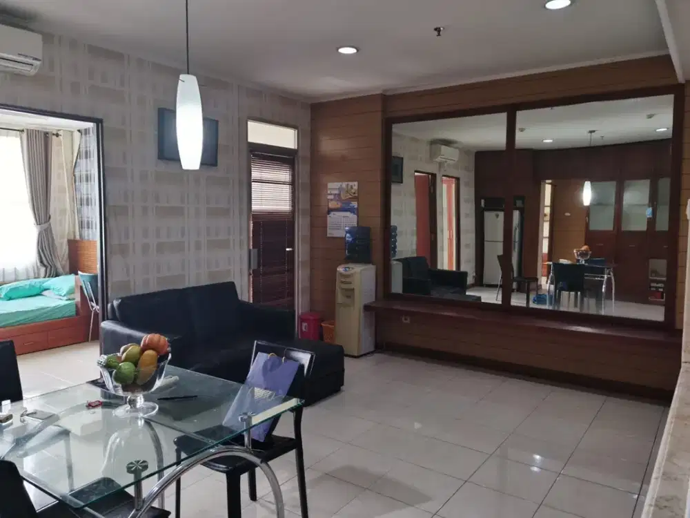 Disewakan 3BR Casablanca Mansion Furnished Lantai Sedang