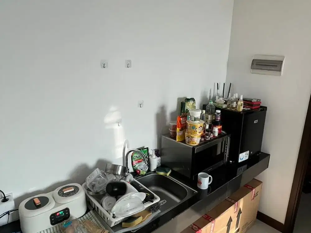 Dijual 1BR AKR Gallery West Furnished View City