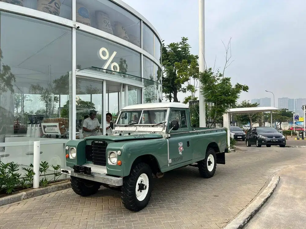 Land Rover LWB ( Long Wheel Base ) Tahun 1980, Warna Ijo Grand Canyon