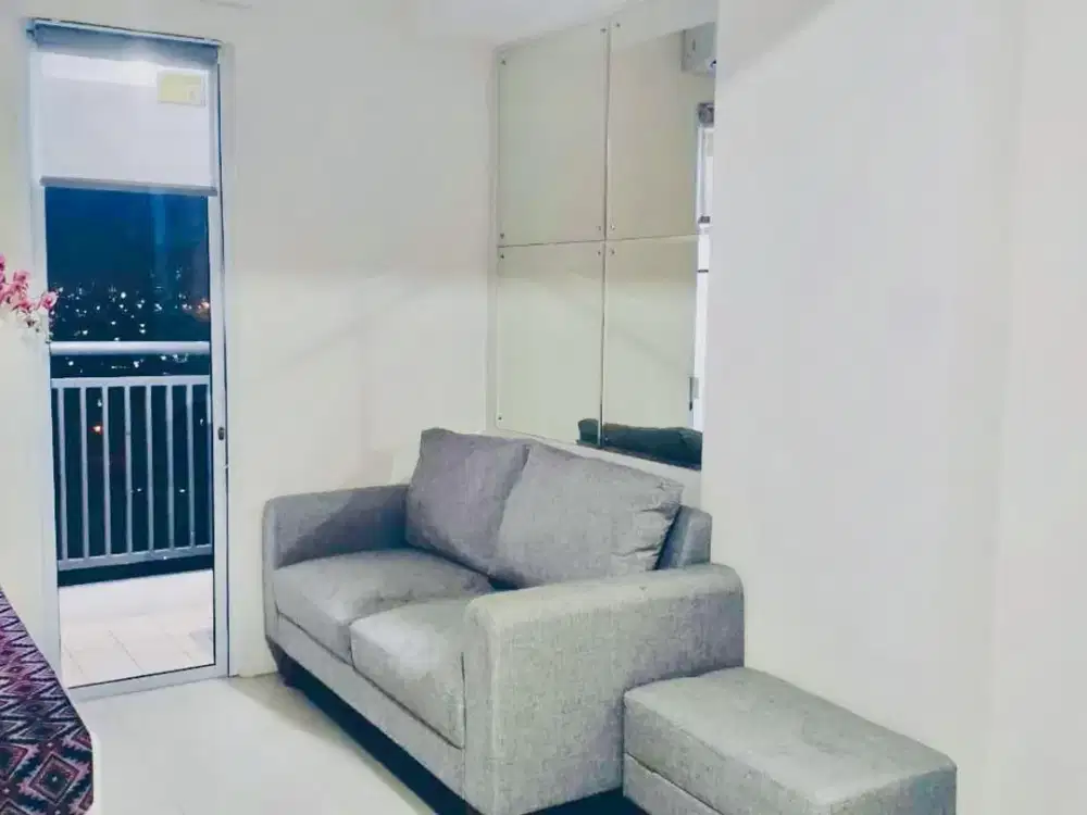 Disewakan 1BR Bassura City Furnished Lantai Sedang