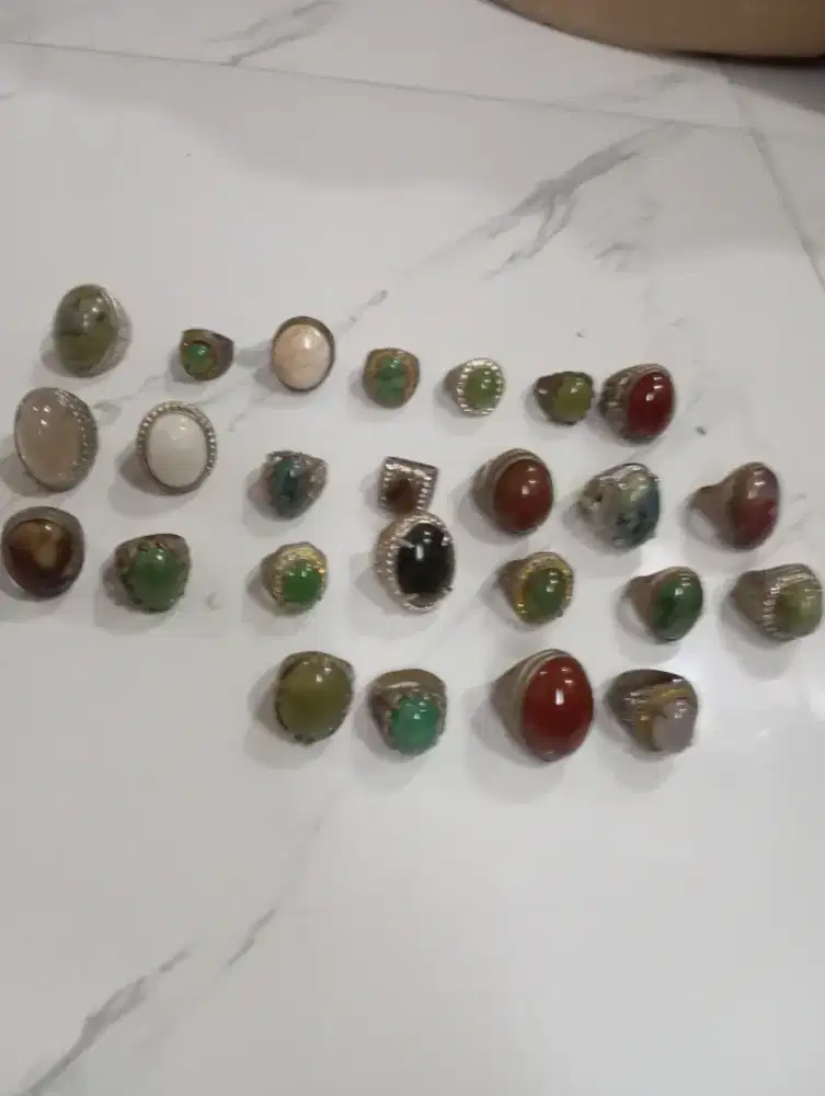 Di jual batu aki borongan perfoto beda (25) biji