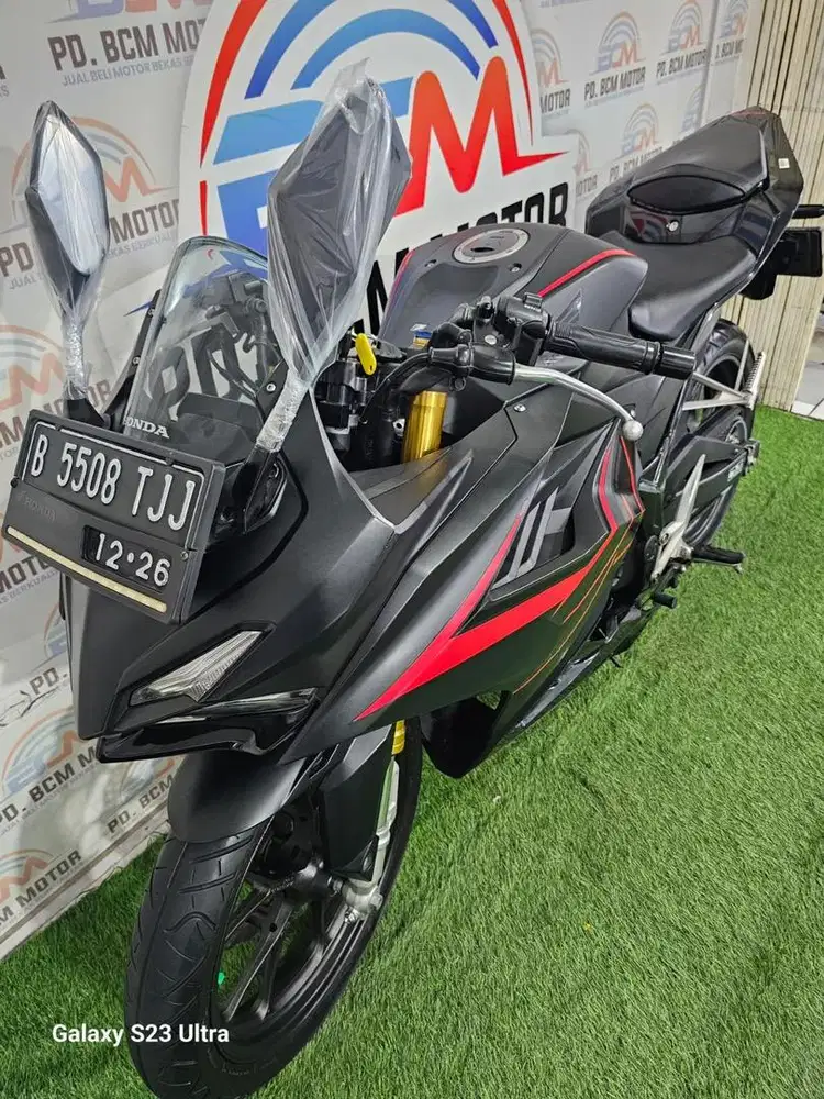 Honda CBR 150 R 2021