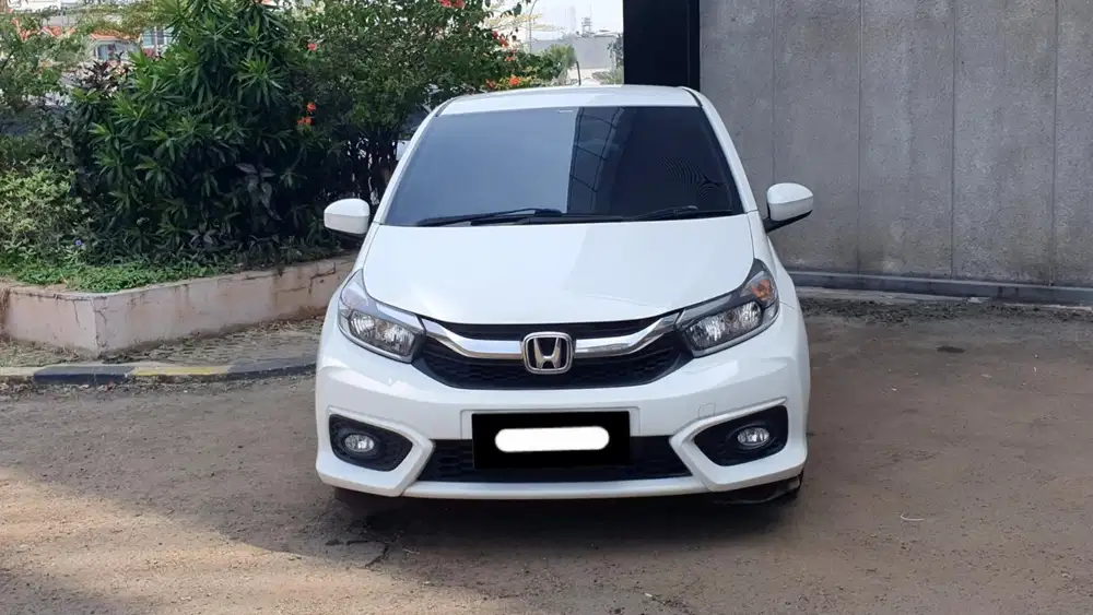 Km27rb honda brio e cvt matic 2023 putih