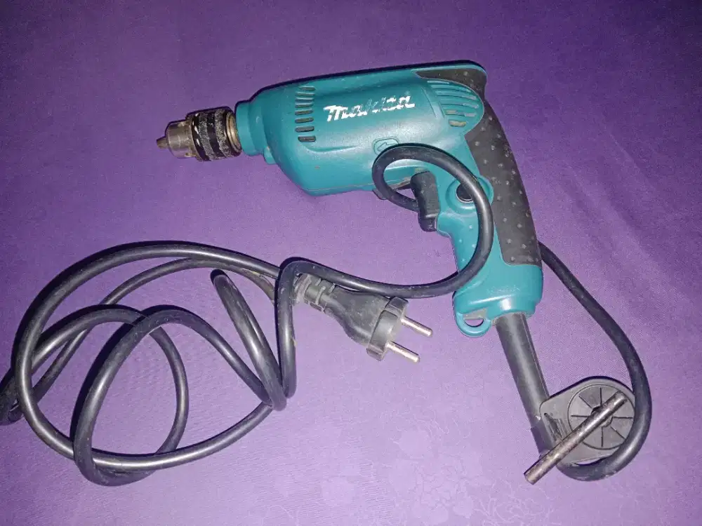 Bor makita 10 mm
