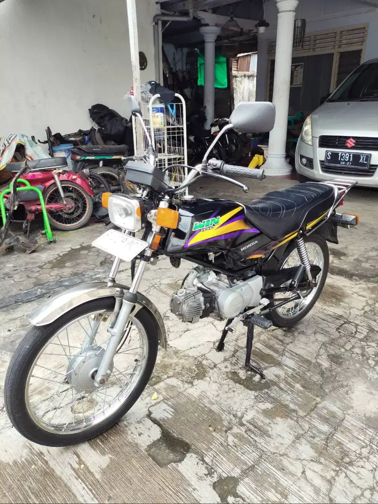 Honda win 2004 plat S jombang