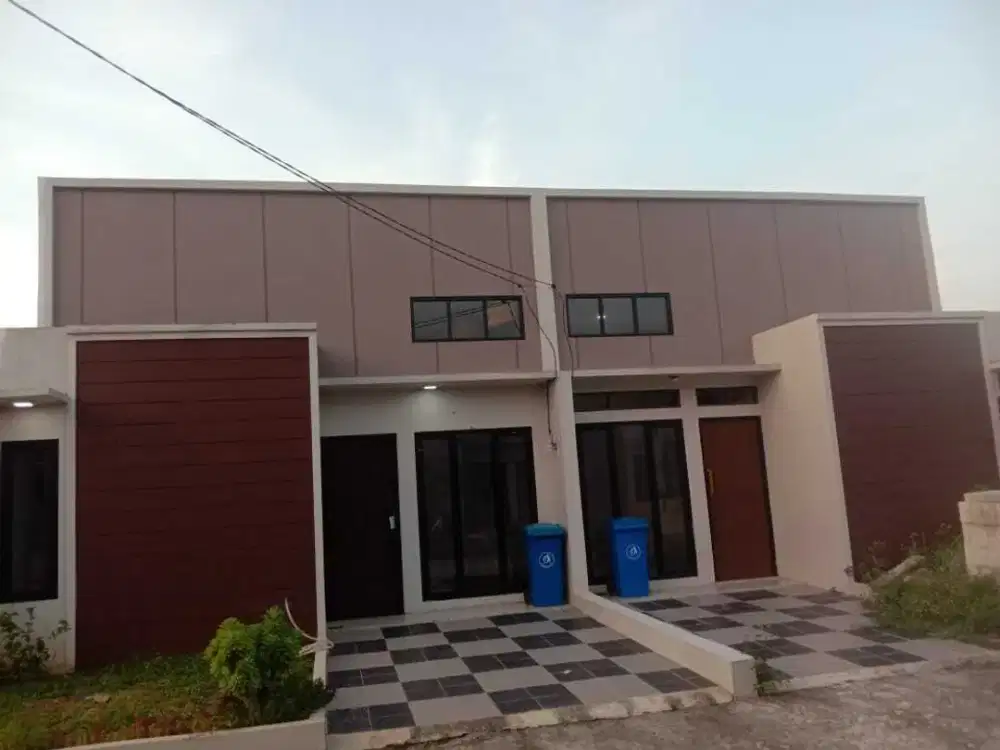 Rumah strategis jalan utama dekat Summarecon crown gading