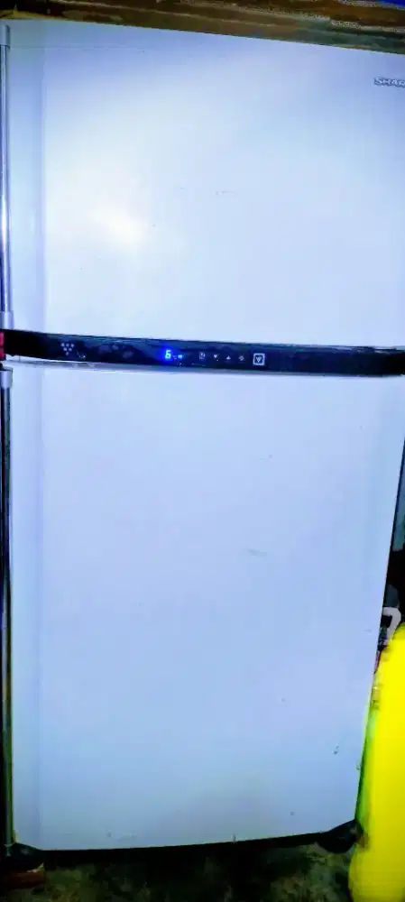 Kulkas Sharp Refrigerator Freezer