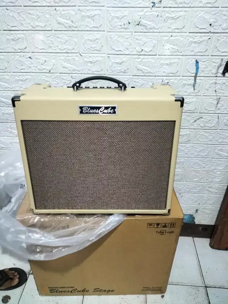 Ampli Roland blues cube