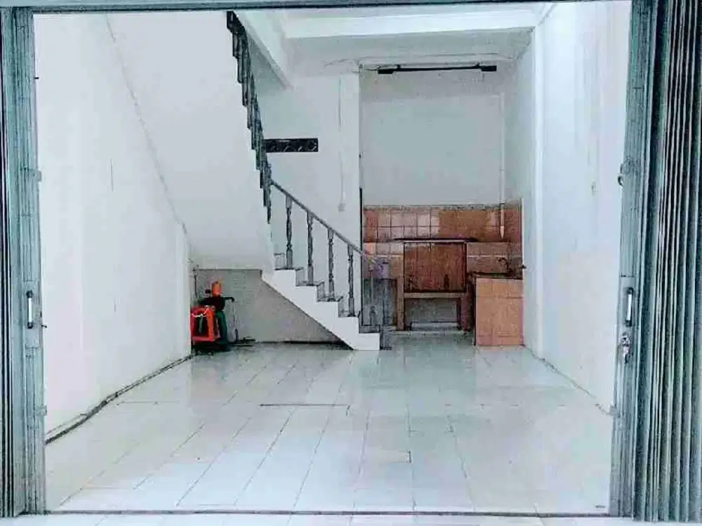 Disewakan Ruko Bagus Bersih di Teluk Gong Jakarta Utara