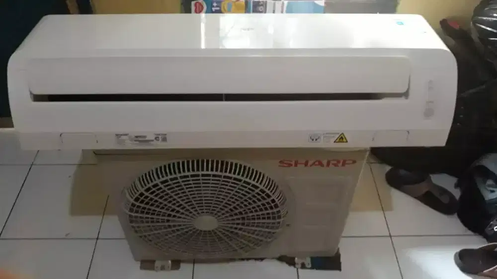 Ac SHARP 1/2PK R32