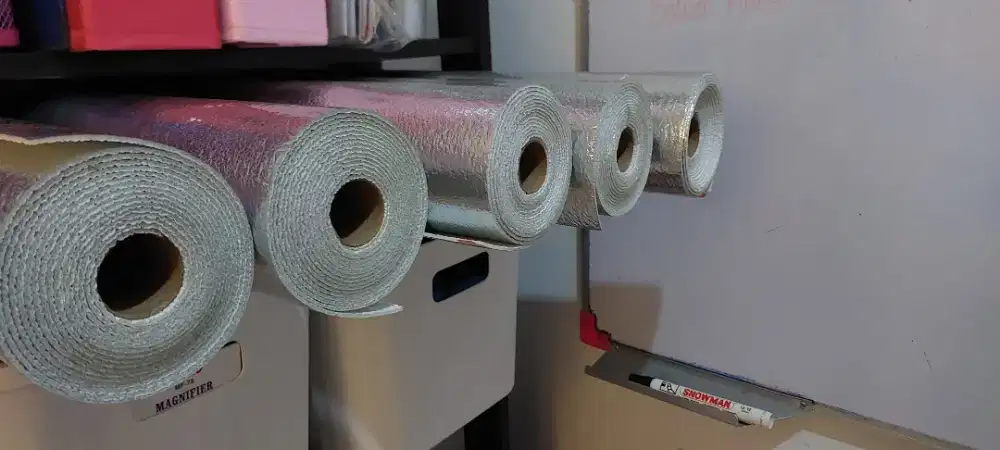 Wallpaper kamar anak motif Jerapah Gajah