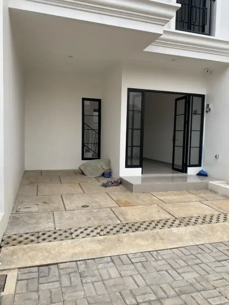 Rumah idaman dua lantai harga promo