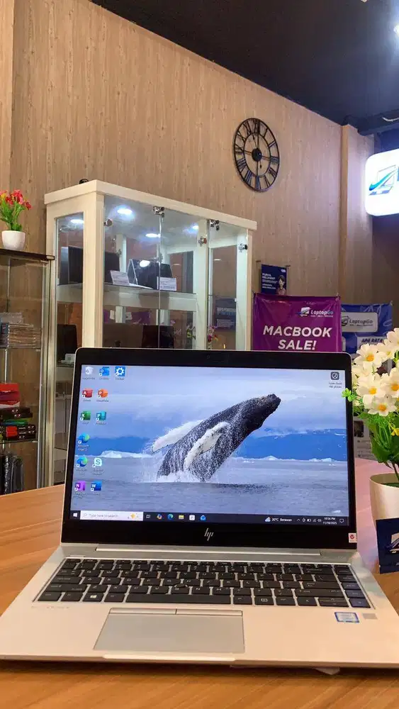 LAPTOP HP CORE I5 RAM 8/256GB SSD INTYEL HD GRAPHIC 620 SECOND BEKAS