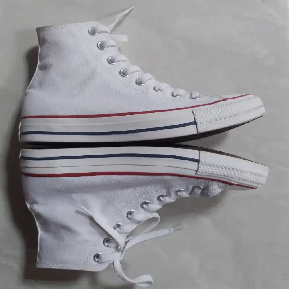 Converse hi putih size 41