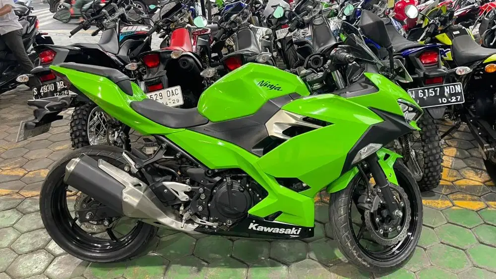Kawasaki Ninja 250 fi 2018 Hijau favorit - Zaki Mustika