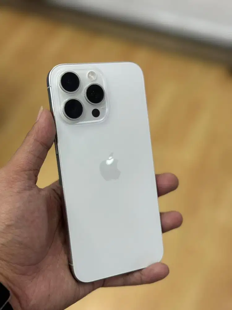 Iphone 15 promax 256Gb white titanium second resmi ibox mulus fullset