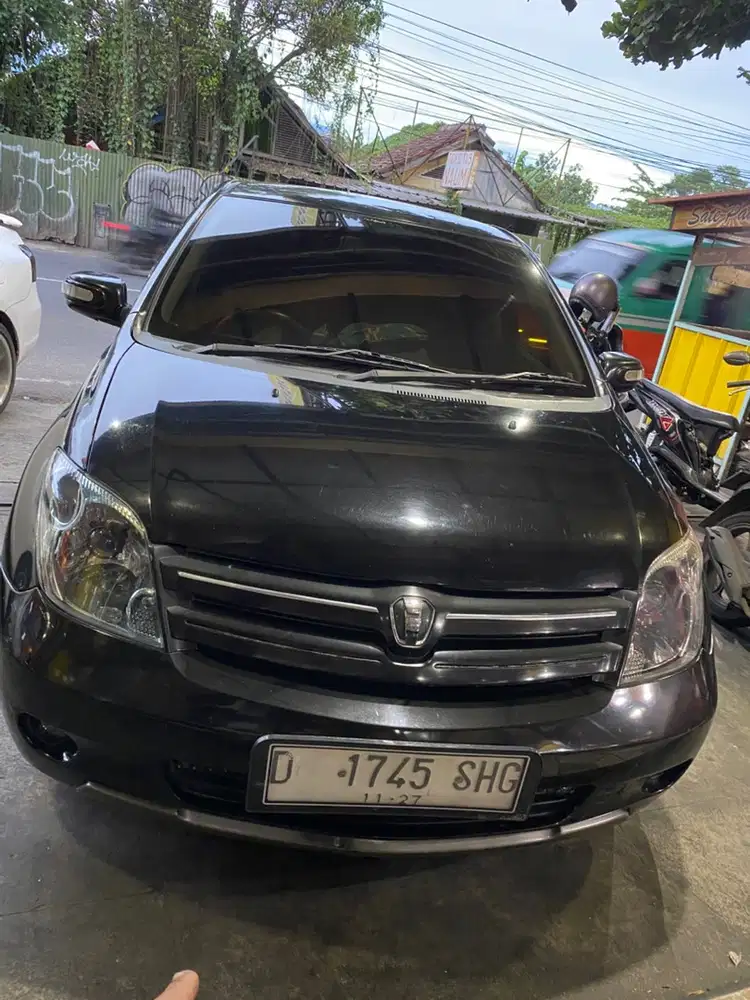 Toyota ist 2004 Bensin