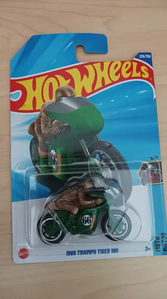 Hotwheels 1966 Triumph Tiger 100 Treasure Hunt Reguler