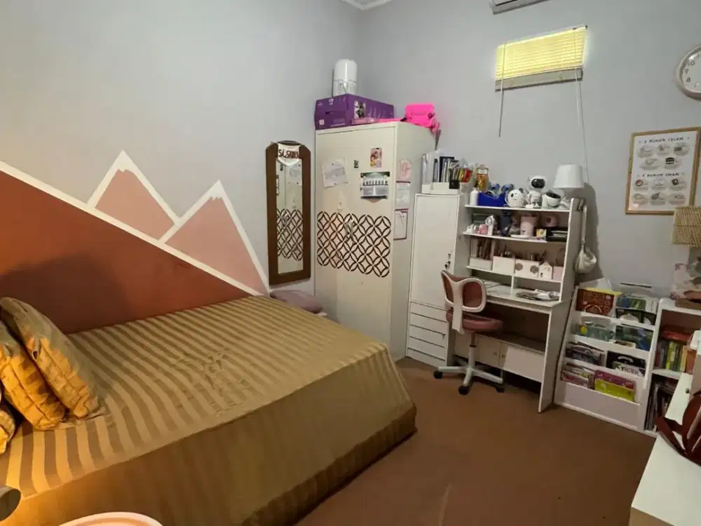 DIJUAL RUMAH DEKAT SEKOLAH BUDI MULYA, UPN,UII,PAKUWON MALL