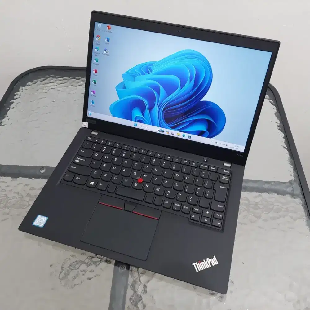 Laptop Thinkpad Core i5 seri tertinggi touchscreen