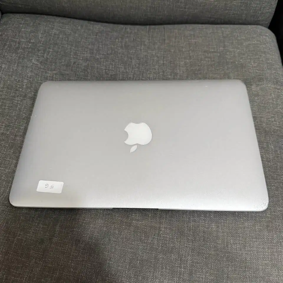 jual cepat Macbook Air i5 2014 4/128GB