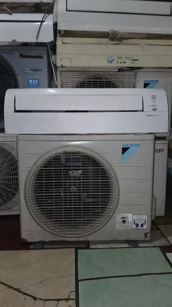 MENERIMA JUAL BELI AC BEKAS SATUAN/BORONGAN