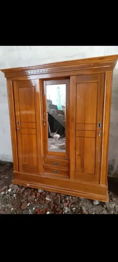 Lemari 3pintu jati