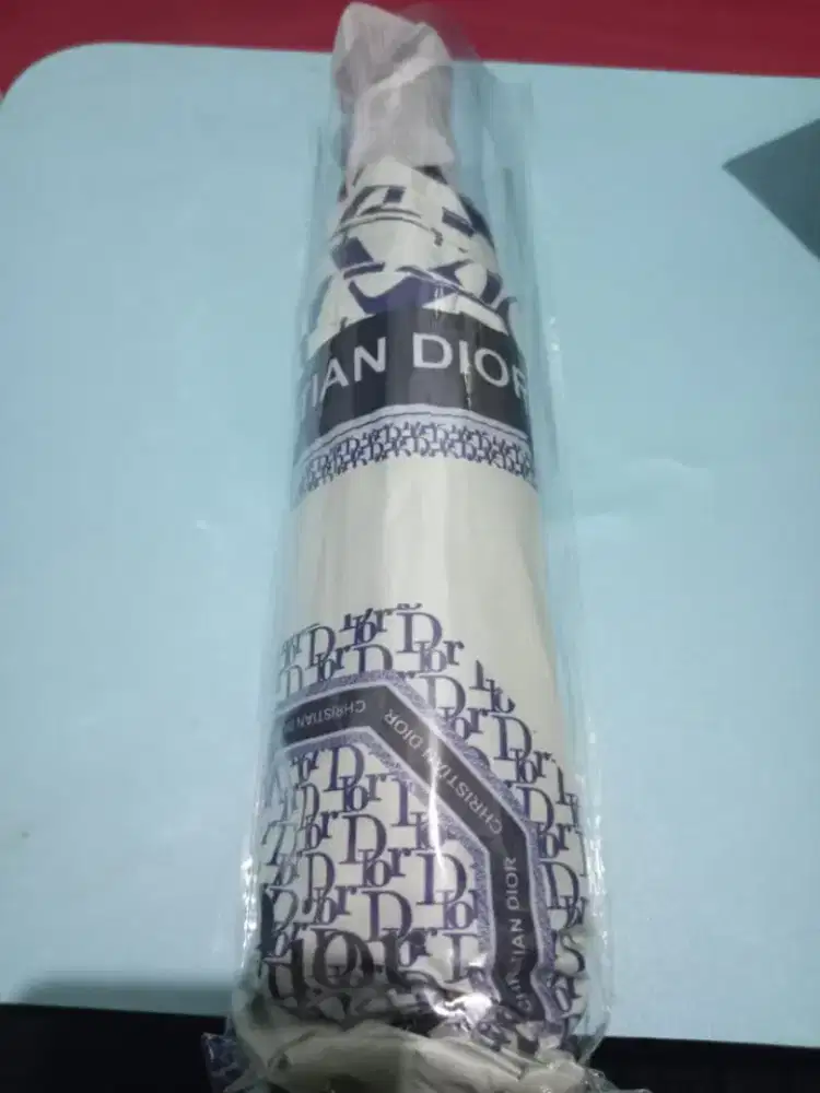 Di jual payung dior