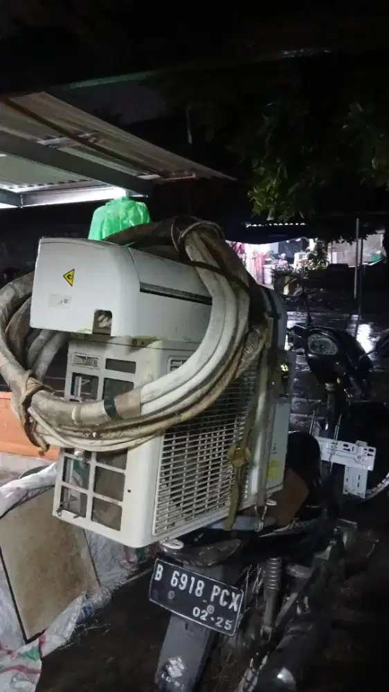 MENERIMA JUAL BELI AC BEKAS SATUAN/BORONGAN