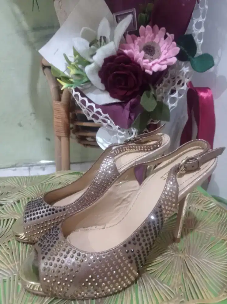 Sandal wanita rotelli