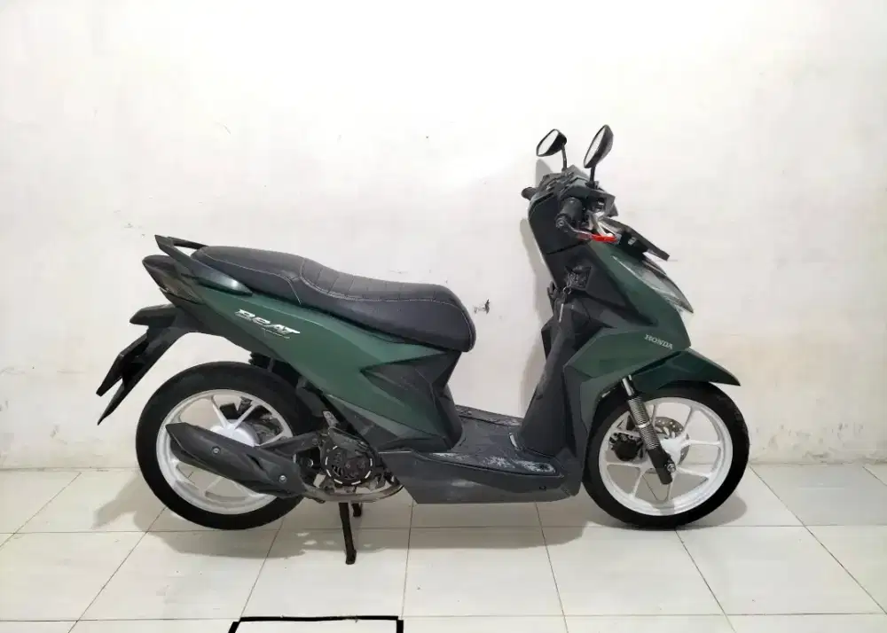 BEAT DELUXE - iss, cbs / Plat BA