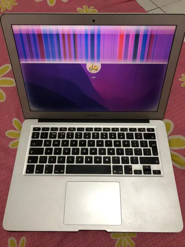 Macbook air 13 th 2015 core i5 ram 4GB 128GB