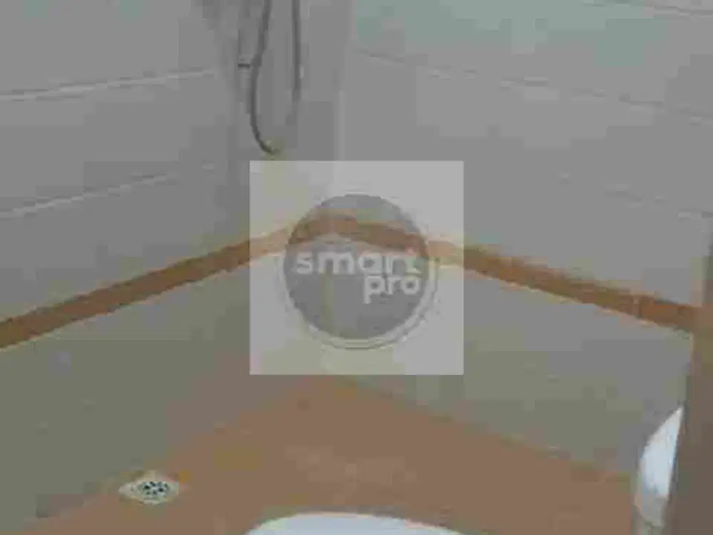 Rumah 2 lantai Taman Royal, akses jalan 3 mobil, bisa KPR