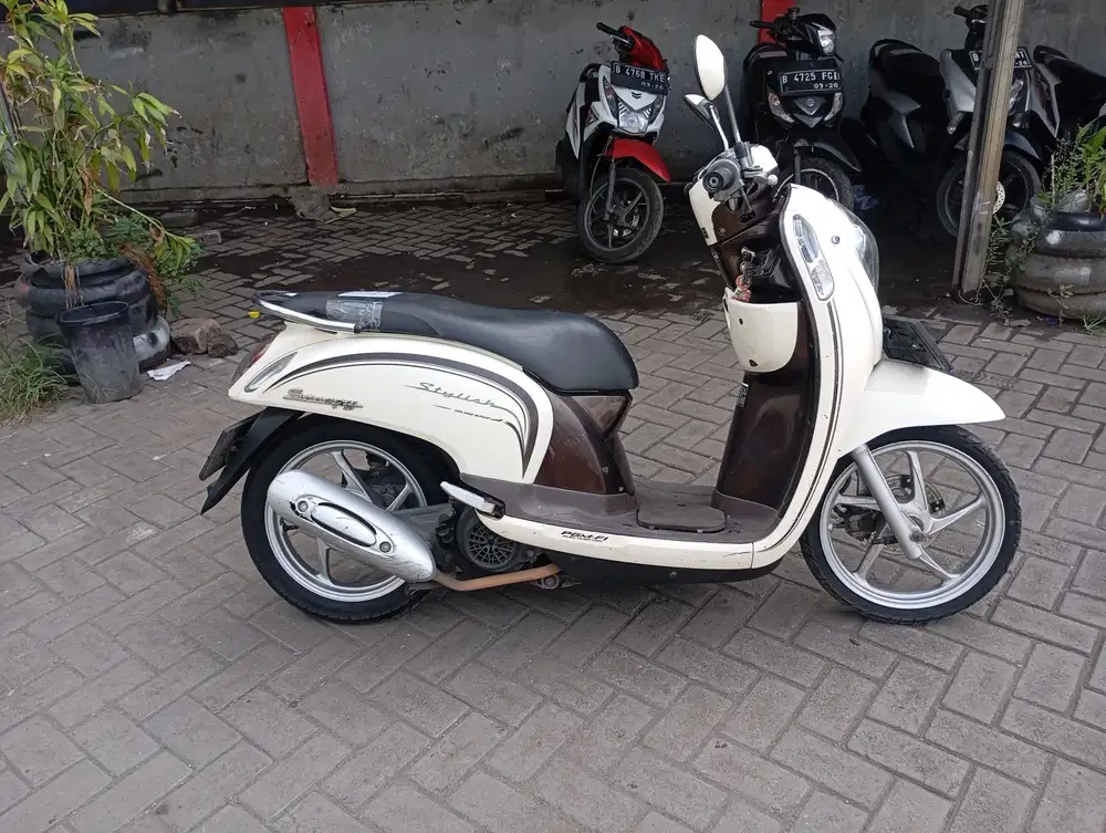 [PROMO NOV] Honda Scoopy Tahun 2017 Surat Komplit