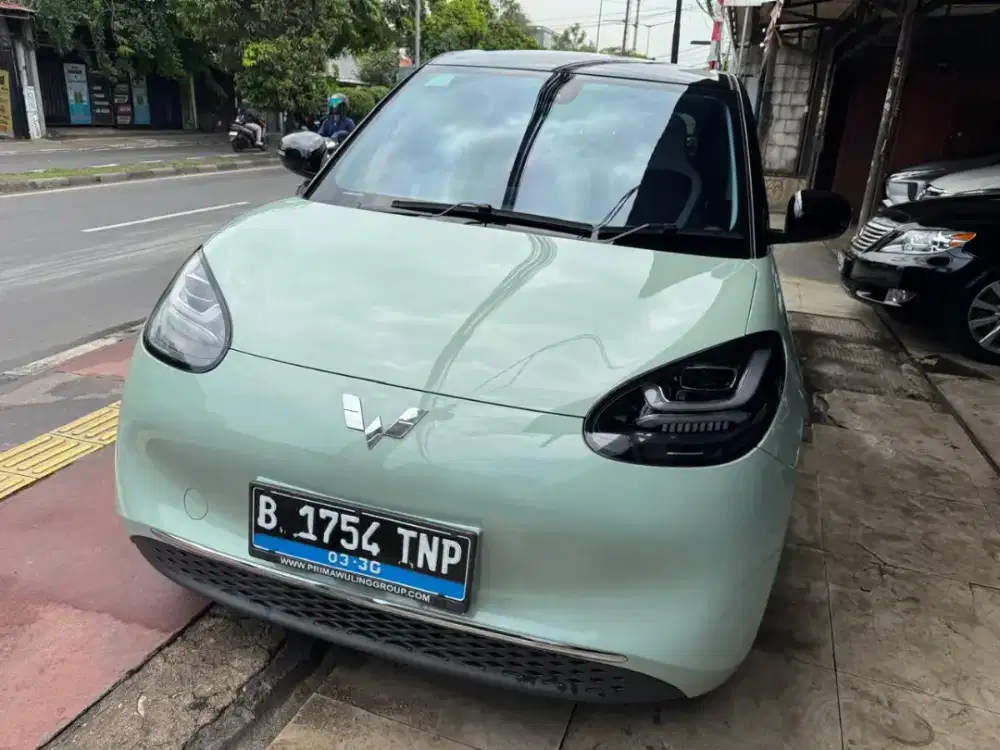 Wuling binguo 2024 km 10rb seperti baru