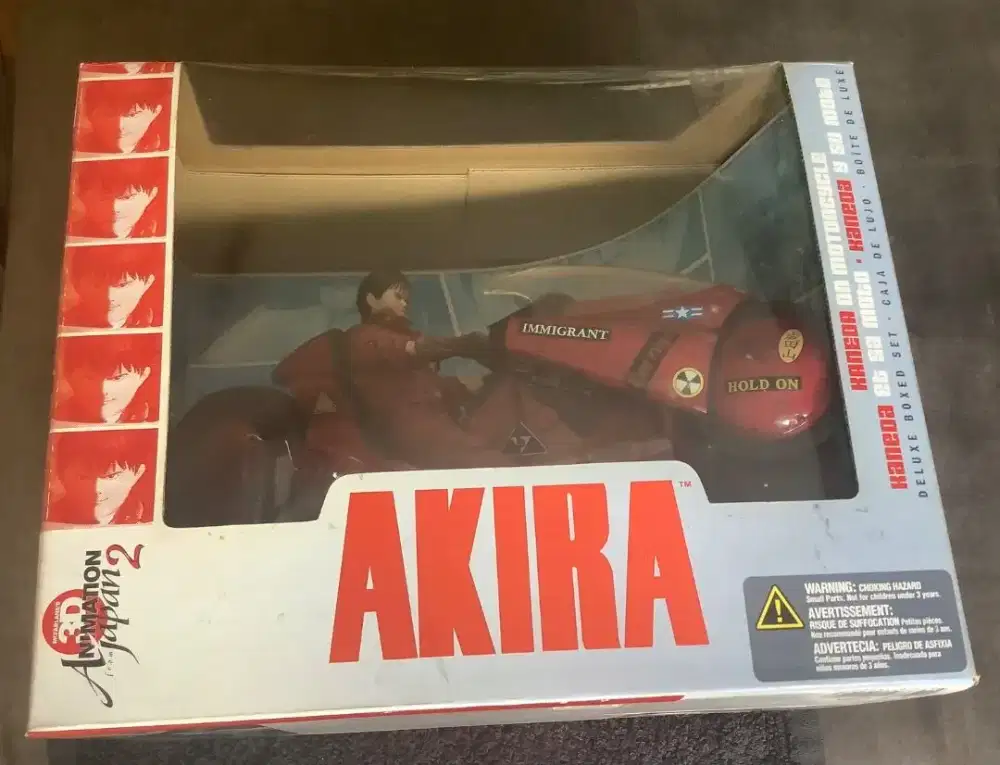 set action figure Akira Kaneda on Motorcycle Deluxe Boxed Set Toys
