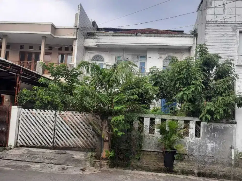 Dijual Rumah Di 2,5 Lantai Boulevard Taman Juanda, Bekasi Timur