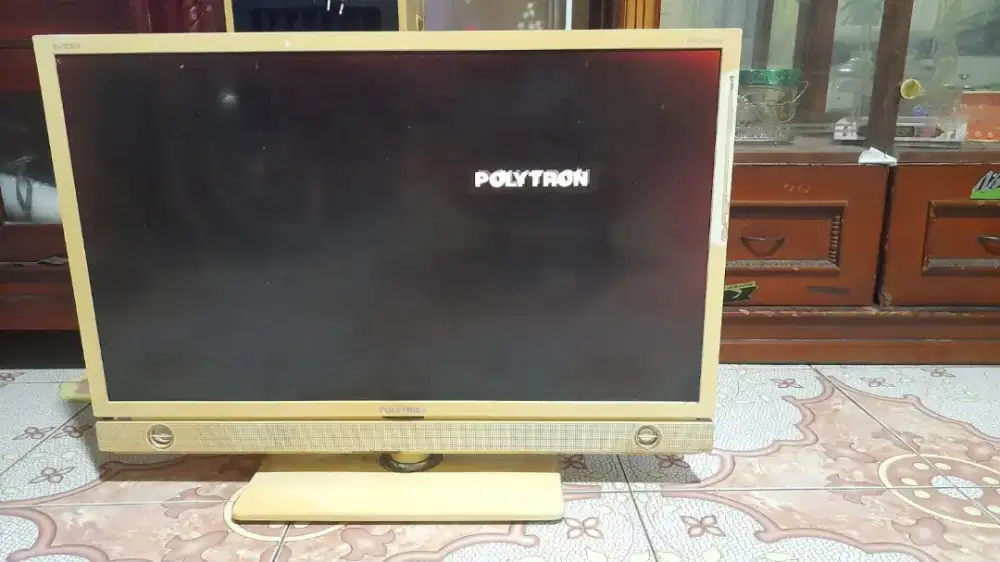 TV POLYTRON LED 32inc