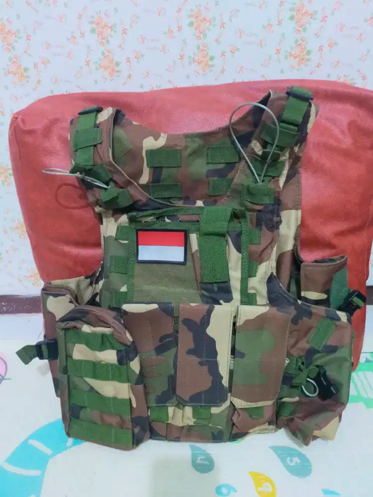 Perlengkapan Paintball set Airsoft/Helm/Body Protector