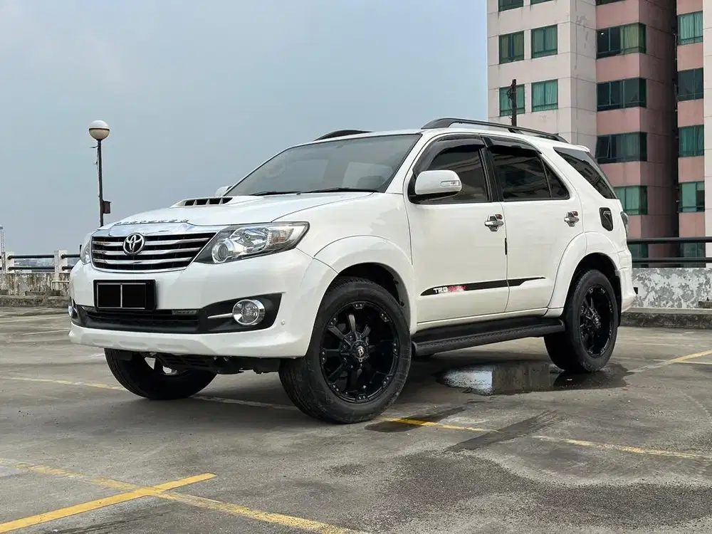 FORTUNER 2.5 G VNT TRD 2014 PUTIH (MINT CONDITION)
