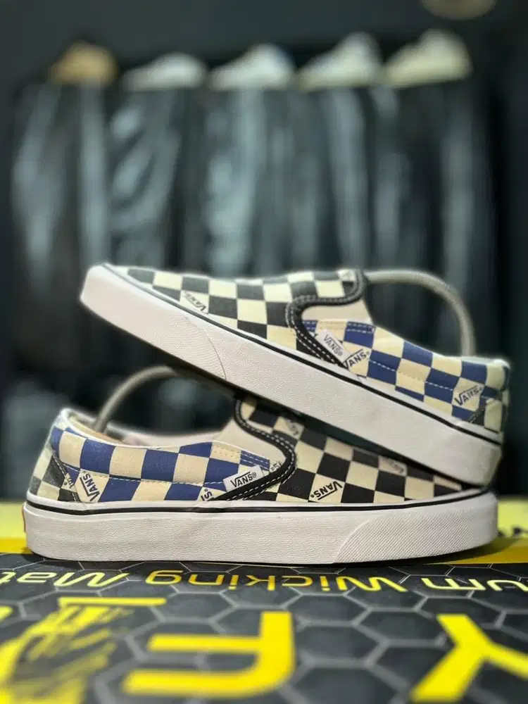 Sepatu Vans Checkerboard Slip On Blue Black White 42