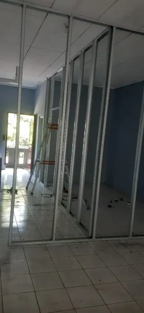 Tukang harian dan borongan