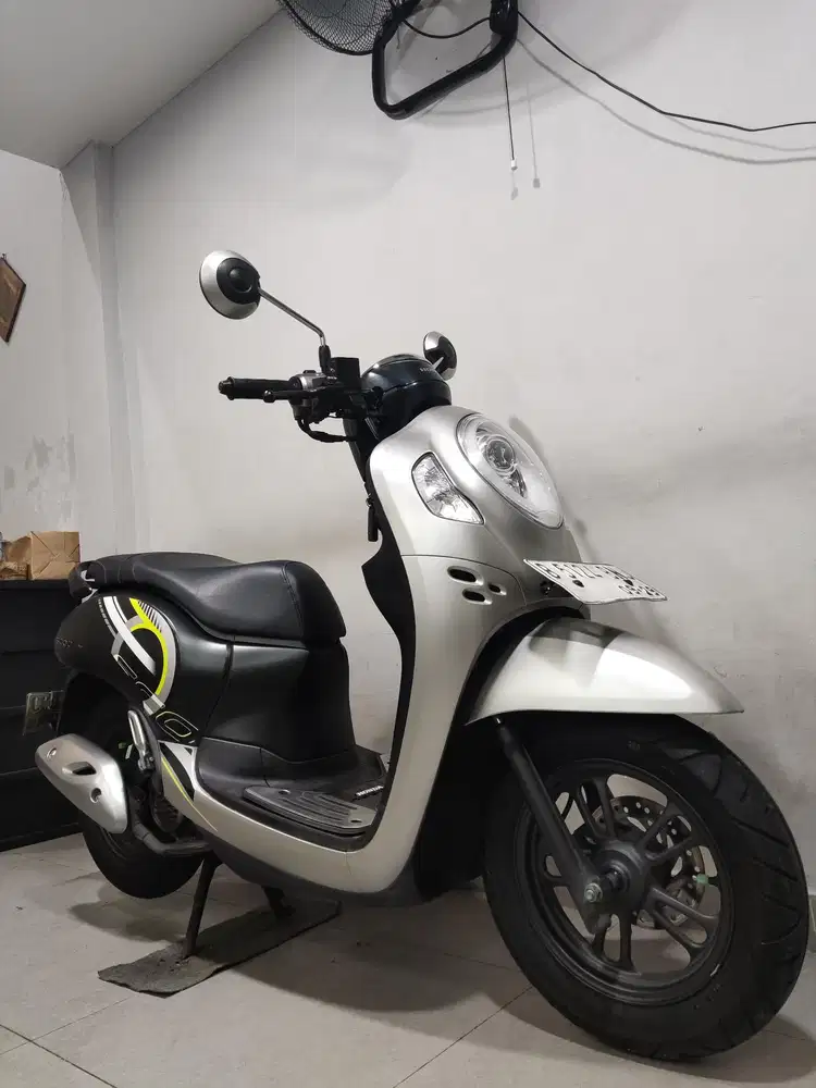 Scoopy Sporty 2024 / 2025 Pajak Panjang Super Mulus ABBA