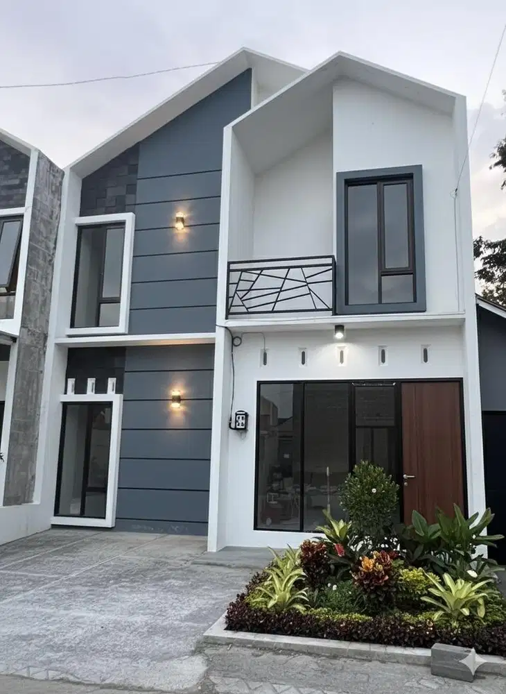 Rumah 2 Lantai Harga mulai 300 Jutaan* Lingkungan Cluster