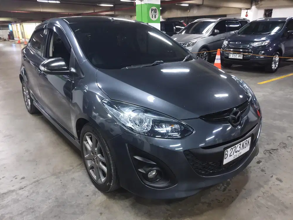 Mazda 2 RZ 2013 A/T Abu2 Tua Metalik Low KM Pajak Panjang Mulus Dp 8Jt