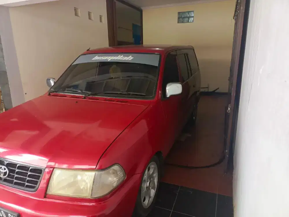 Kijang 2003 kondisi nyala