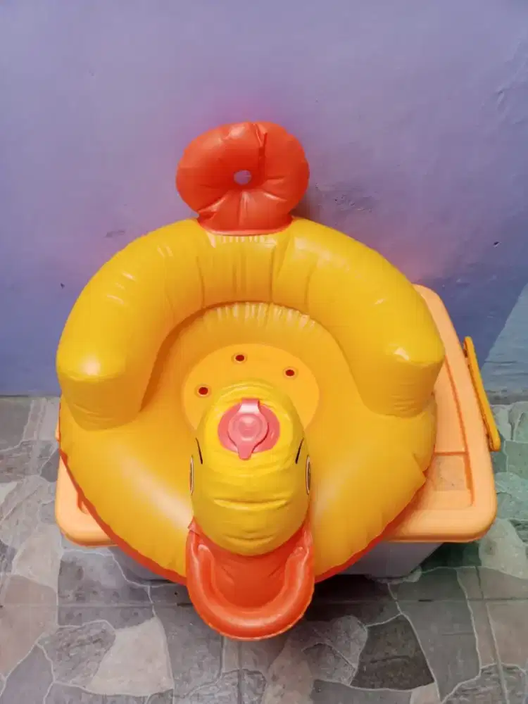 Kursi makan bayi balon tiup model bebek