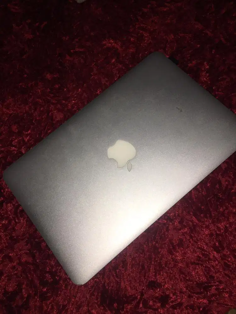 MACBOOK AIR 2010 11inch