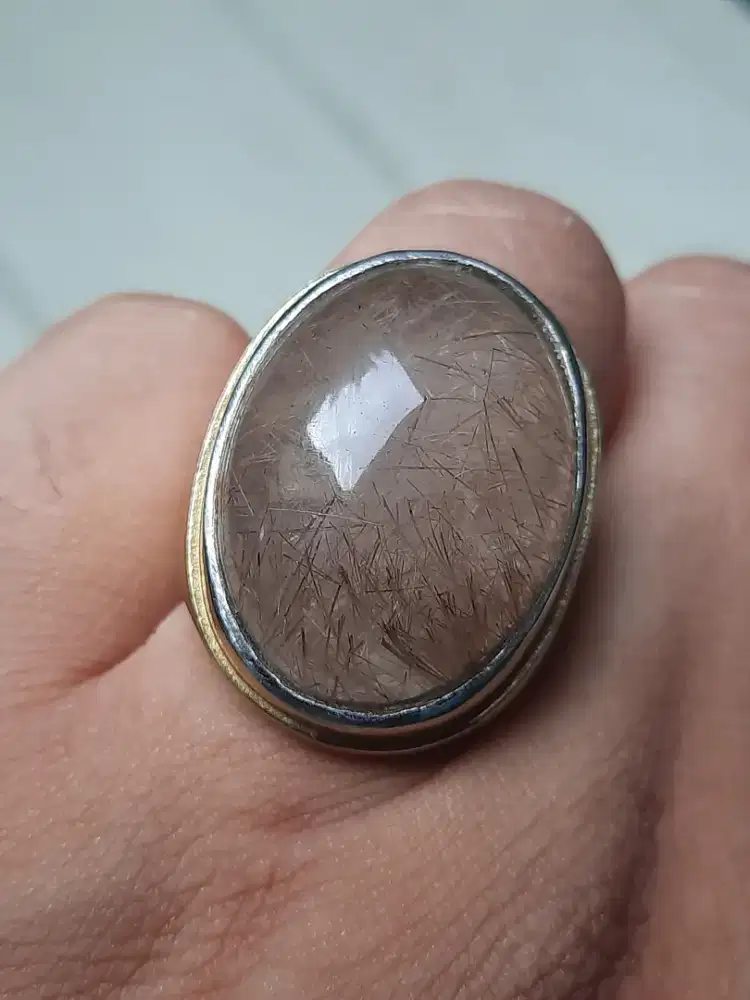 Batu serat cendana tri color